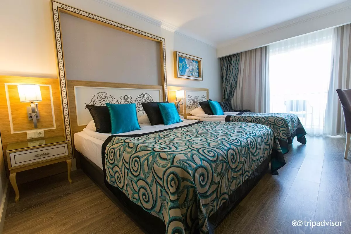 هتل کریستال واتر ورد آنتالیا